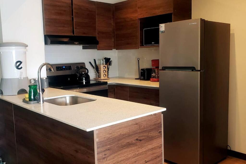 Apartamento Torre Pamplona 409 -nuevo Y Comodo- Guatemala